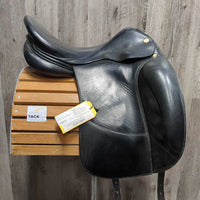 17" MW *5.5 Prestige Dressage, Shiny Black Cover, XLg Front Blocks, Wool Flocking, Flaps 16.75" L x 10"W Serial #: 17 33 355 061