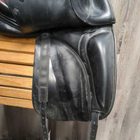 17" MW *5.5 Prestige Dressage, Shiny Black Cover, XLg Front Blocks, Wool Flocking, Flaps 16.75" L x 10"W Serial #: 17 33 355 061