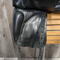 17" MW *5.5 Prestige Dressage, Shiny Black Cover, XLg Front Blocks, Wool Flocking, Flaps 16.75" L x 10"W Serial #: 17 33 355 061