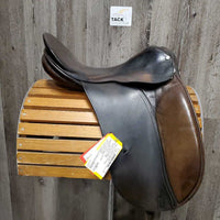 17" MW *5.25" County Saddlery Dressage, Front Pencil Block, Wool Flocked, Flaps: 16"L x 11"W Serial #: 86030815 No 3 Fit