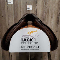 17" MW *5.25" County Saddlery Dressage, Front Pencil Block, Wool Flocked, Flaps: 16"L x 11"W Serial #: 86030815 No 3 Fit
