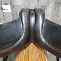 17" MW *5.25" County Saddlery Dressage, Front Pencil Block, Wool Flocked, Flaps: 16"L x 11"W Serial #: 86030815 No 3 Fit