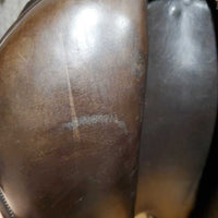 17" MW *5.25" County Saddlery Dressage, Front Pencil Block, Wool Flocked, Flaps: 16"L x 11"W Serial #: 86030815 No 3 Fit