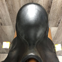18" M *4.5 Prestige Appaloosa Dressage, Felt Flocked, Lg Front Blocks, Flaps: 16.5"L x 13"W Serial #: 18 33 233 060 320 806 B 35