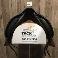 18 XW *Measures Narrow *4" Santa Cruz Geneve Dressage Saddle, 2 Billet Guards, Fleece Lined Tapestry Zebra Cover, Synthetic Wool Flocking, Lg Front Blocks, Flaps: 15.5"L x 13"W Serial #: 42945