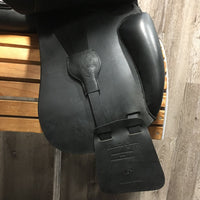 18 XW *Measures Narrow *4" Santa Cruz Geneve Dressage Saddle, 2 Billet Guards, Fleece Lined Tapestry Zebra Cover, Synthetic Wool Flocking, Lg Front Blocks, Flaps: 15.5"L x 13"W Serial #: 42945