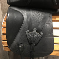 18" M *4.25" 4 Star Saddlery Dressage Saddle, wool Flocking, Xlg Front Blocks, Flaps: 15.75"L x 12"W Serial #: 58096 18