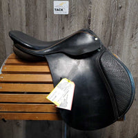 17" Med 5" Berney Bros Close Contact, 2 Billet Guards, 0 Blocks, Rear Gusset Panel, Synthetic flocking, Flaps: 14"L x 13"W Serial #: N/A