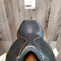 17" Med 5" Berney Bros Close Contact, 2 Billet Guards, 0 Blocks, Rear Gusset Panel, Synthetic flocking, Flaps: 14"L x 13"W Serial #: N/A