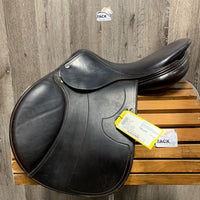 16.5 MW *5.25" Equipe Extreme Close Contact, 2 Billet Guards, Burg Fleece Redwood Tack Cover, Sm Front & Med Back Blocks, Foam Panels, Calfskin, Flaps: 13.5"l x 13.5"w Serial #: 16 5 N 1691047