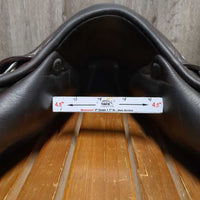 17.5 33cm M *4.5" Prestige X-Meredith Close Contact, 2 Billet Guards, Navy Prestige Cover, Pr 48" Prestige Stirrup Leathers, Med Front & Large Back Blocks, Synthetic Wool Panels, Calfskin, Flaps: 13"W x 13"L Serial #: 17 33 0804 1014 s5AA