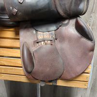 17.5 33cm M *4.5" Prestige X-Meredith Close Contact, 2 Billet Guards, Navy Prestige Cover, Pr 48" Prestige Stirrup Leathers, Med Front & Large Back Blocks, Synthetic Wool Panels, Calfskin, Flaps: 13"W x 13"L Serial #: 17 33 0804 1014 s5AA