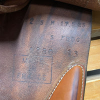 17.5 M *4.75" Butet Premium Close Contact, 2 Billet Guards, Gold Butet Cover, Butet barrell (crushed), Foam Panels, Med Front & Back Blocks, Full Calfskin, Flaps: 2.25 *13.5"L x 14" W Serial #: 2 25 M 17.5 .25 S FDDG 1280 13