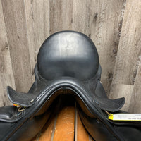 17.5 W *5.5" Hulsebos Zadels WB4 Dressage Saddle, Xlg Front Block, Wool Flocking, Lg Rear Gusset Panel, Shoulder Relief Panels, Flaps: 17.5"L x 12"W Serial #: 17.5 W 29 03 410 WB4