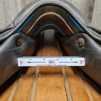 $ Reduced!! 17.5" M *5" Voltaire Palm Beach Saddle, Voltaire Leathers, 2 Billet Guards, 2 D Ring Attachments, Brown Voltaire Cover, Foam Panels, Med Front & Back Blocks, Pro Panels, Flaps: 14.5"L x 14"W Serial #: 0992 22 17.5 3AA M/M Pro B15