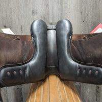 17.5 XW *MW (Wither *5.25") Sankey Dressage Saddle, Black Fleece Sankey Cover, XLg Velcro Front Blocks, Wool Flocking, Front & Rear Gusset Panels, Flaps: 16"L x 12.5"W Serial #: 0406714 17 1/2 XW