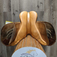 16.5 M *4.25 Crosby Prix de Nations Close Contact, 2 Billet Guards, Foam Panels, Med Front Blocks, Flaps: 14.5"L x 13"W Serial #4523 61232