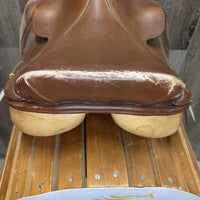 16.5 M *4.25 Crosby Prix de Nations Close Contact, 2 Billet Guards, Foam Panels, Med Front Blocks, Flaps: 14.5"L x 13"W Serial #4523 61232