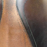 17 MW *5" Antares Close Contact, 2 Billet Guards, Navy Antares Cover, Med Front & Back Blocks, Foam Panels, Flaps: 13"L x 14"W Serial #: 08 2207 72 2 A 17