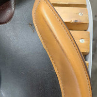 18.5" MN *4.25" Collegiate Ruiz Diaz Close Contact, 2 Billet Guards, green cotton Collegiate Cover, Foam Panels, Lg Front Pencil Blocks, Flaps: 15"L x 14.5"W Serial #: ART 6506 90204001