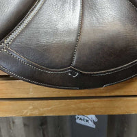 17.5 M *5" JA Saddlery Close Contact, 2 Billet Guards, Foam Panels, Med/Lg Front & Back Blocks, Flaps: 13.5"L x 13.5"W