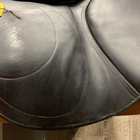 17.5 MW *5.25" Equipe Expression Close Contact, 2 Billet Guards, Blue Equipe Cotton Cover, upgraded calf leather, Felt Panels, Med Front & Back Blocks, Flaps: 13.5"L x 13"W Serial #: 17.5 N 3500099 JEXES +2 +1