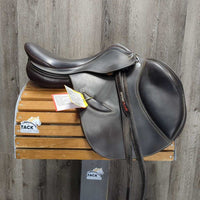 17" (7) 34 *MW 5.5" Erreplus Close Contact, 2 Billet Guards, Grey Erreplus Cover, 54" Erreplus Leathers, Med Front & Back Blocks, Wool Flocking, Flaps: 13.75"L x 13.5"W Serial #: 1811 486574 FM RO