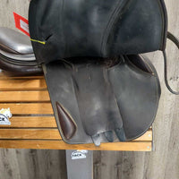 17" (7) 34 *MW 5.5" Erreplus Close Contact, 2 Billet Guards, Grey Erreplus Cover, 54" Erreplus Leathers, Med Front & Back Blocks, Wool Flocking, Flaps: 13.75"L x 13.5"W Serial #: 1811 486574 FM RO