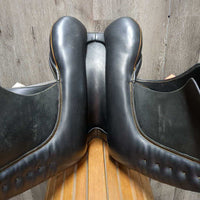 18 *31 cm *MW - 5.5"+ Zaldi San Jorge Plana Dressage Saddle, Black Cotton Cover, Lg Exterior Blocks, Wool & Foam panels, Rear Gusset Panels, Flaps: 15.5"L x 12"w Serial #: 18 31 131065