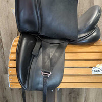 18" Adj *Set W *5.75 Dresch Dressage, Navy Schleese Cotton Cover, Wool Flocking, Front & Rear Gusset Panels, XLg Front Blocks, Flaps: 15" L x 11"W Serial #: BS6635
