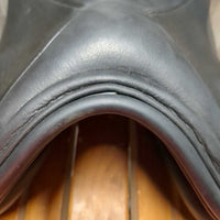18" Adj *Set W *5.75 Dresch Dressage, Navy Schleese Cotton Cover, Wool Flocking, Front & Rear Gusset Panels, XLg Front Blocks, Flaps: 15" L x 11"W Serial #: BS6635