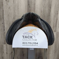 17.5" Adj? *set XW 7" Schleese JES Dressage Saddle, Wool Flocking, Lg Front Blocks, Rear Gusset Panels, Flaps: 16"L x 12.5"W Serial #: 3-17.5 5015S0604