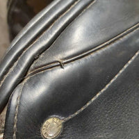 17.5" Adj? *set XW 7" Schleese JES Dressage Saddle, Wool Flocking, Lg Front Blocks, Rear Gusset Panels, Flaps: 16"L x 12.5"W Serial #: 3-17.5 5015S0604