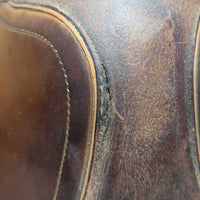 17" M *4.75 Amerigo C Close Contact, 2 Billet Guards, Yellow Amerigo Cotton Cover, Med Front & Back Blocks, Wool/Felt Flocking, Flaps: 13.25" x 13.25" Serial #: 17 N 1002