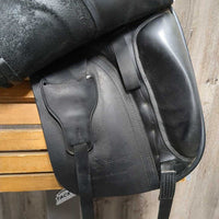 17.5 W *5.5" Sankey SD Custom Dressage Saddle, Black Sankey Cover, Wool Flocking, Large Front Blocks, Lg Rear Gusset Panels, Long Front Gusset Panels, Flaps: 17.5"L x 12.5"W Serial #: 1831017 17.5 T