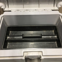 Plastic Grooming Box - Stool, 2 trays *gc, mnr dirt, stains, scratches, rubs & scrapes, NO clasp