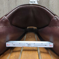 16.5 Adj *set XW *6.5" Schleese Obrigado Monoflap Dressage Saddle, Navy Schleese Cover, Wool Flocking, Shoulder Relief Panels, Rear Gusset Panels, Lg External Front Blocks, Flaps: 16"L x 10"W Serial #: B2 1 RW 16.5 M0640350424