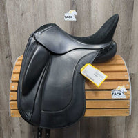 16.5 adj *set *5.5" Schleese Obrigado Monoflap Dressage Saddle, Navy Schleese Cover, Wool Flocking, Shoulder Relief Panels, Rear Gusset Panels, Lg External Front Blocks, Flaps: 16"L x 10"W Serial #: O-SHW B2 16.5 M05835S0324