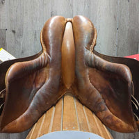 18" XW *6.5" Stubben Siegfried All Purpose Saddle, 2 Billet Guards, Wool Flocking, Long Front Pencil Roll, Flaps: 14.5" L x 12.75"W Serial #: 39422