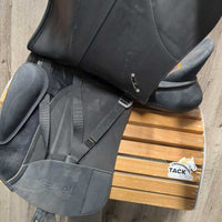18.5 Adj *Black Gullet - Med In Wintec Isabell Dressage Saddle, Med Front Velcro Blocks, Blue Wintec Cover, CAIR Panels, Front & Rear Gusset Panels, Flaps: 17"L x 12"W Serial #: W1P 13 03 04 14-46DR