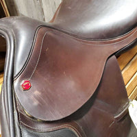 17.5" *MW 5.25" Albion Close Contact Saddle, 2 Billet Guards, Albion Red Fleece Cover, Wool Flocking, Front & Rear Gusset Panels, Med Back Blocks, Flaps: 13.5"L x 13"W Serial #: W 17 1/2 95760