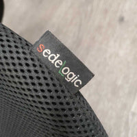 Mesh Orthopaedic 3-Ply Rear Riser Half Pad *xc/vgc, mnr hair, v. mnr dirt