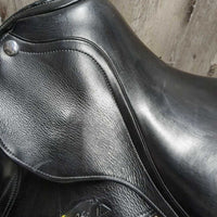 19" *5" MW Zaldi San Jorge Plana Dressage Saddle, Navy Zaldi Cotton Cover, Wool Flocking, Lg Exterior Front Blocks, Rear Gusset Panels, Flaps: 18"L x 11"W, Serial #: 922596 19" 32