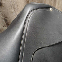 17" Adj *Red - Wide In, Wintec 500 A/P Saddle, 2x Front Velcro Blocks, 4x Billet Guards, COMPLETE Easy Gullet Change System, CAIR Panels, Front & Rear Gusset Panels, Flaps: 15.5"L x 13.5"W Serial #: W 17 07 0064-43 AP 17"