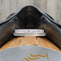 17" *XW 6" Prestige D1 Engelke Dressage Saddle, Navy Prestige Cotton Cover, Wool Flocking, Shoulder Relief Panels, Lg Front Blocks, Flaps: 16"L x 12"W, Serial #: 17M 3840611 LZ1