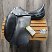17" *XW 6" Prestige D1 Engelke Dressage Saddle, Navy Prestige Cotton Cover, Wool Flocking, Shoulder Relief Panels, Lg Front Blocks, Flaps: 16"L x 12"W, Serial #: 17M 3840611 LZ1