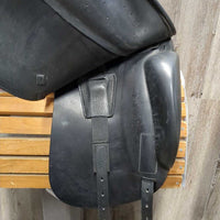 17" *XW 6" Prestige D1 Engelke Dressage Saddle, Navy Prestige Cotton Cover, Wool Flocking, Shoulder Relief Panels, Lg Front Blocks, Flaps: 16"L x 12"W, Serial #: 17M 3840611 LZ1
