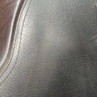 17" *W/XW *6.25" W.R.H. French Debut Close Contact, 2 Billet Guards, Black Ideal Cotton Cover, Black Fairfax Bag: 4 Velcro Blocks, Wool Flocking, Front & Rear Gusset Panels, Flaps: 13.75"L x 14.5"W Serial #: 17 W 103191