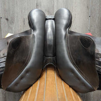 17" *W/XW *6" Sankey SJ Custom Close Contact, 2 Billet Guards, Black Hampton Classic Cover, Med Front & Large Back Blocks, Wool Flocking, Front & Rear Gusset Panels, sm Shoulder Cut Outs, Flaps: 11.25"L x 14.5"W Serial #: 1326161 17 T