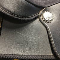 17" XW 6.5" Wintec Synthetic Western Saddle, Plastic Stirrups, Neoprene Cinch *no hobble straps Serial #: 221827